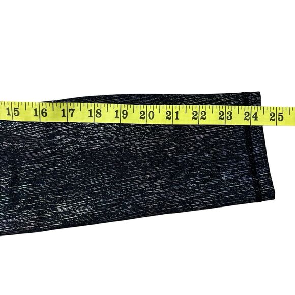 Zyia Active Women’s Size 4 Black Shimmer Leggings Mid Rise Stretch Cropped - Picture 6 of 6